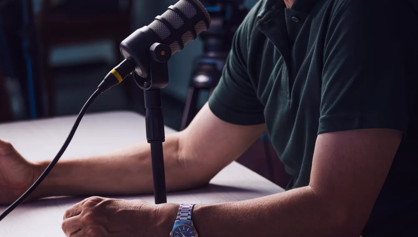 Håndtegn og talkback: gør studiets signaler klar til efterårets optagelser